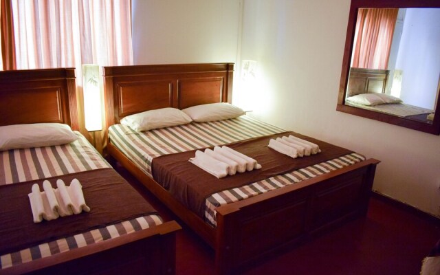 Mount Waves Hotel