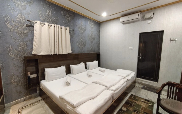 Hotel Shivratri Guest House
