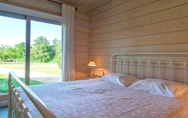 Holiday Home in Oradour sur Vayres with Private Terrace