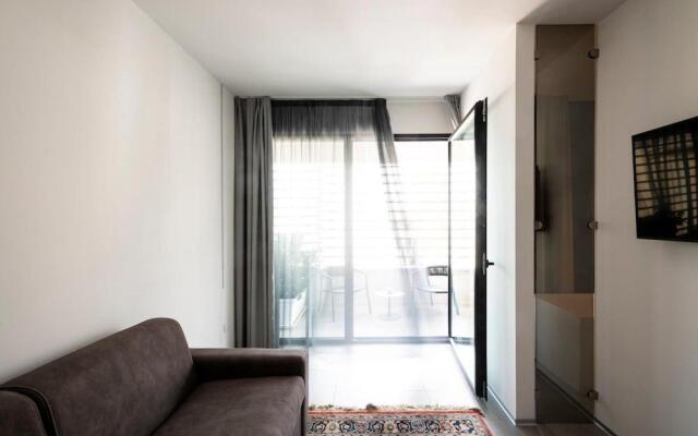 Alkamuri Posh Hotel Spa 109 Suite Superior