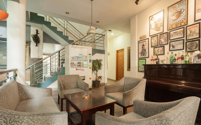 RedDoorz Plus near Universitas Indonesia