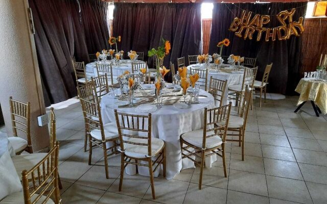 Savoy Lodge With Breakfast Included - Budget Triple Room 5