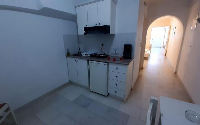 Agia Anna Hotel