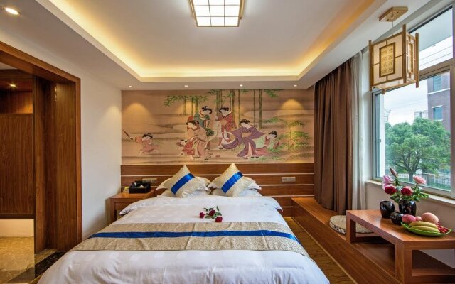 Dream In Jiangnan Hotel