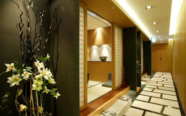 Hotel Hyundai by Lahan Ulsan