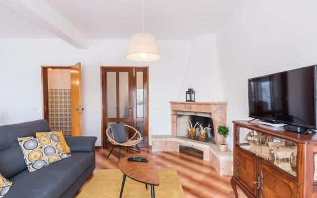 LovelyStay - 3 Bedroom Apartment in Vila Do Bispo