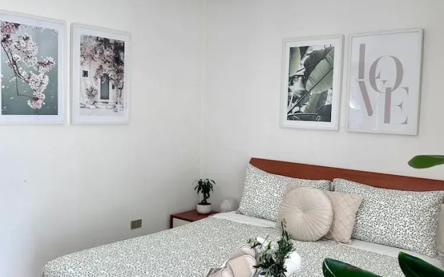 Ettore 3-bed Villa - Sleeps 6, Garden & Parking