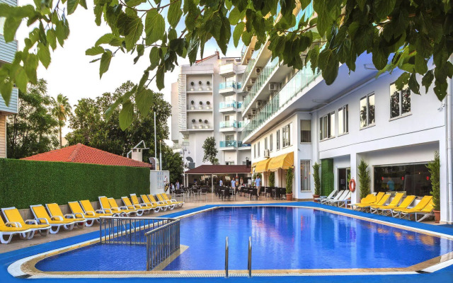 Sun Bay Park Hotel
