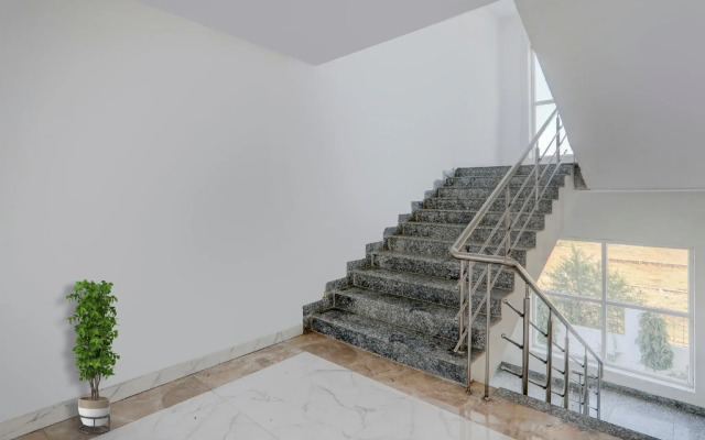 OYO Flagship 80492 Ck Inn