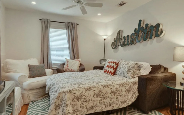 Rosedale House by RedAwning