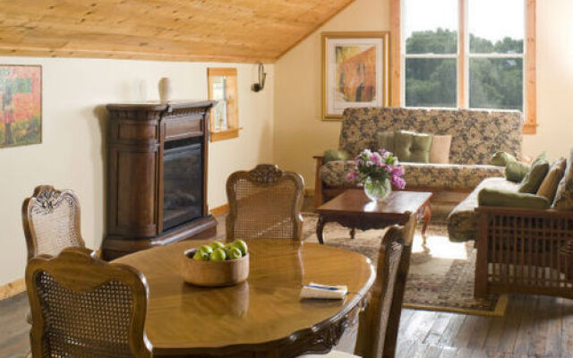 Mt. Gainor Inn