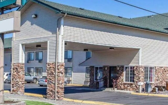 Quality Inn & Suites Toppenish - Yakima Valley