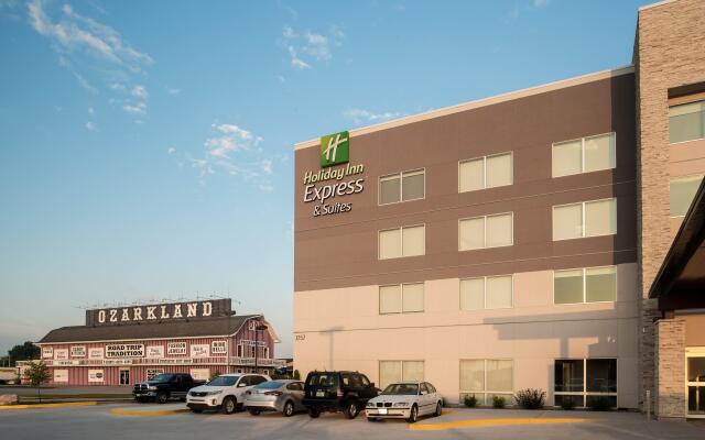 Holiday Inn Express & Suites Kingdom City, an IHG Hotel