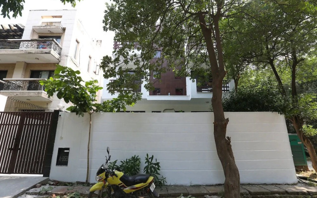 Lakshmi Residency By OYO Rooms