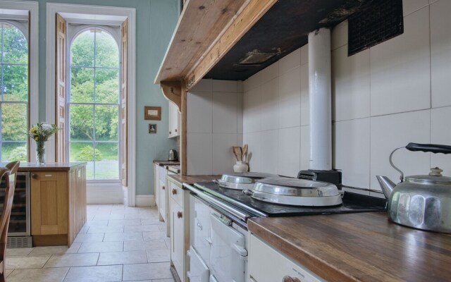 Rumwell Park - 8 Bedroom Manor House- Taunton