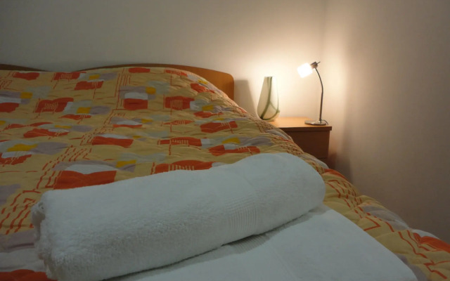 Accommodation Mell