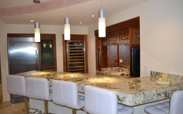 Villas de Cortez Penthouse