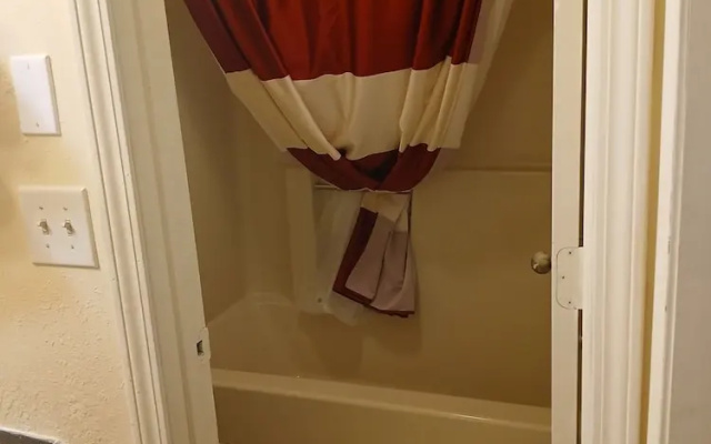76 Family Inn