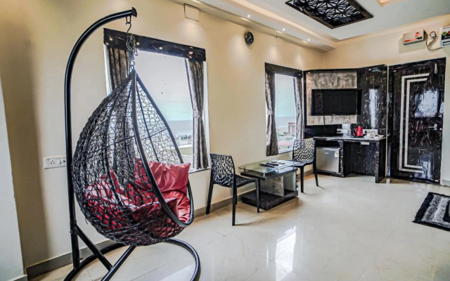 Bombay Beach Resort