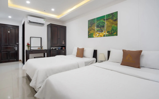 Phuong Dong Hotel & Apartment