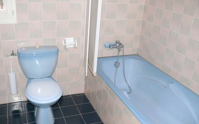 House With 6 Bedrooms in Saint-jean-de-luz, With Wonderful Mountain Vi