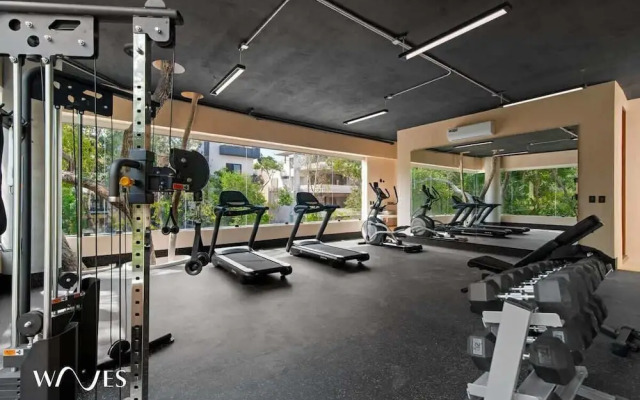 Spacious 3 Br. W/private Pool Exclusive Gym