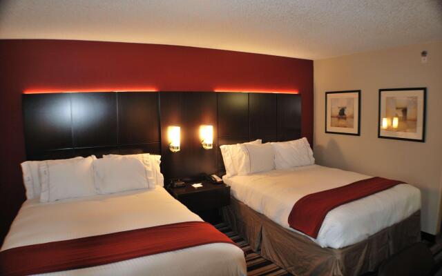 Holiday Inn Express W-I40/Whitebridge Road, an IHG Hotel