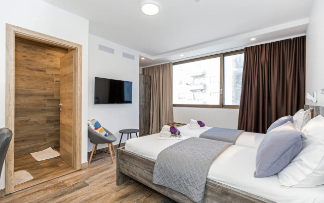 Apinelo Tower Rooms
