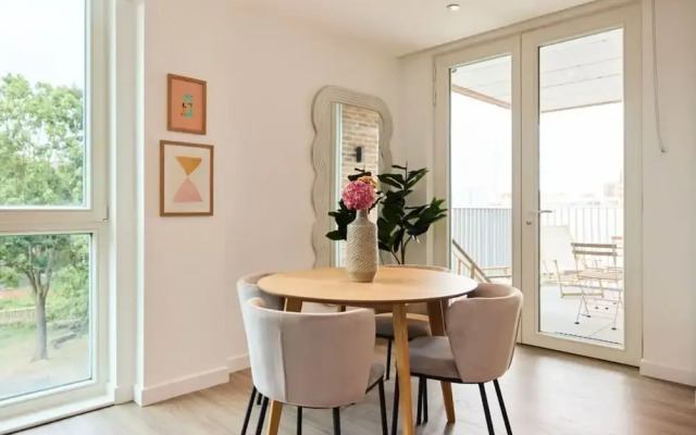 The Tottenham Escape - Lovely 2bdr Flat With Balcony