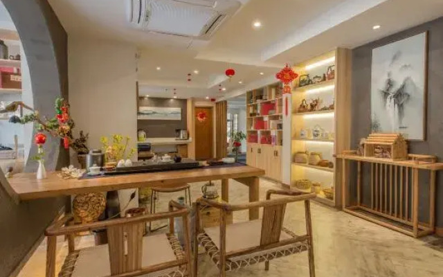 Yin Theme Hot Spring Villa Inn