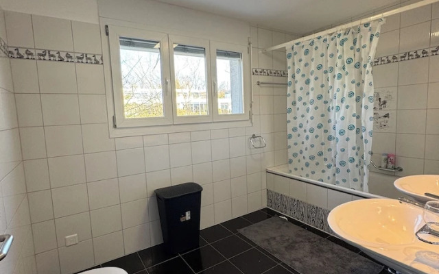 VK - Zürich Airport - Homestay - Härdlen