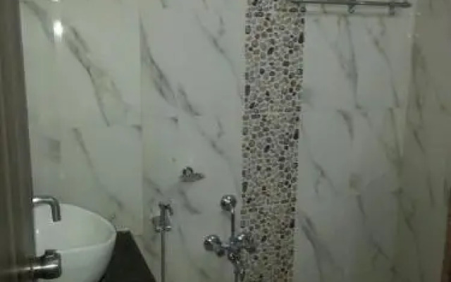 Hinglaj Hotel and Restaurant