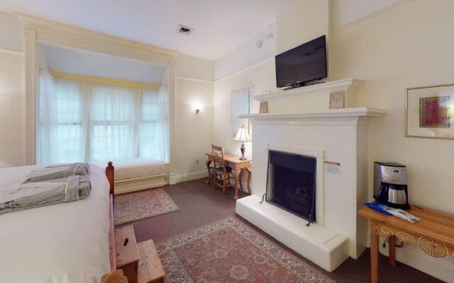 Preston Suite #8