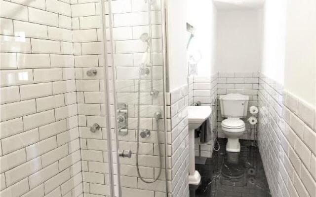 AN Deluxe Suites