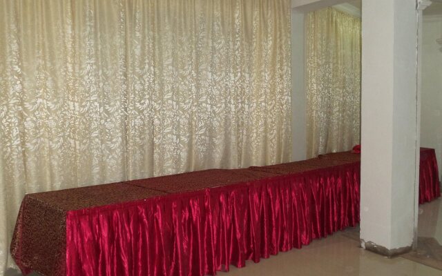 Why Not Garden Hotel