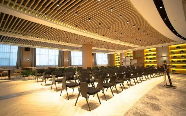 Madison Hotel Taizhou Xianju
