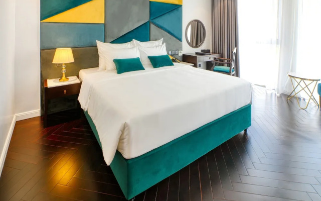 The Almin Hotel