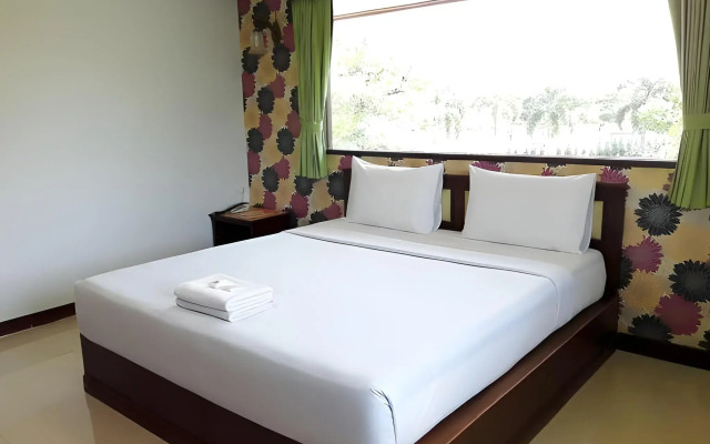 Chaiyaphruk Grand Hotel