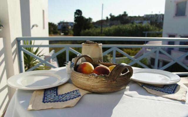 Cybele Suites & Apartments