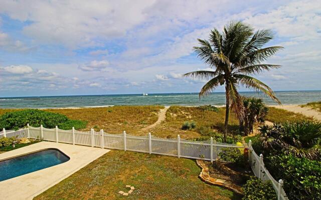Luxury Oceanfront Estate