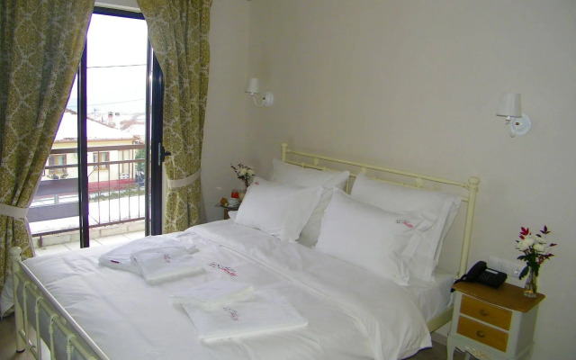 Theatro Hotel Odysseon