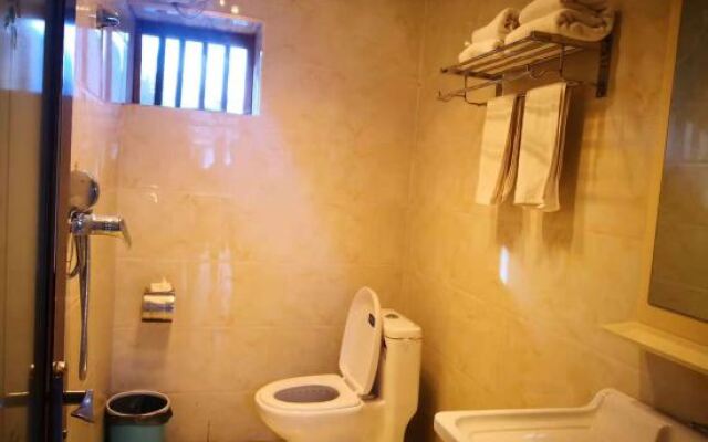 Danba County Gezuo Hotel