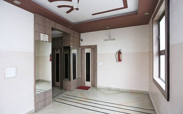 OYO 16103 Hotel Neelkanth