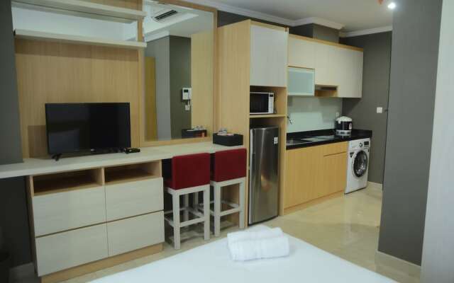 Exclusive Studio at Menteng Park Apartment