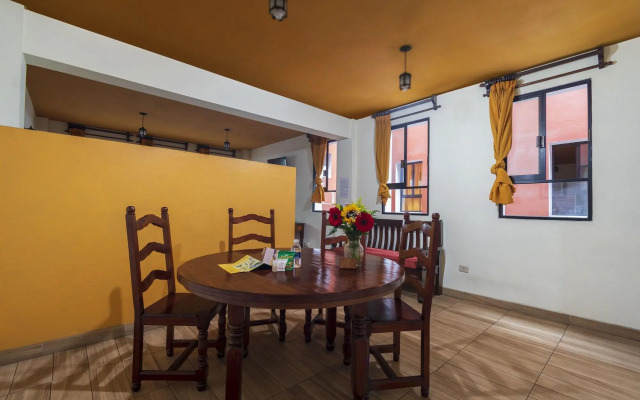 Meson Real Hotel & Suites