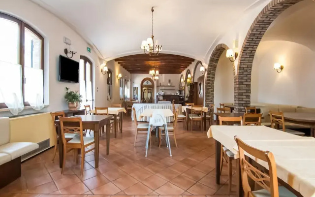 Belvilla by OYO Villa Serra Alta 25