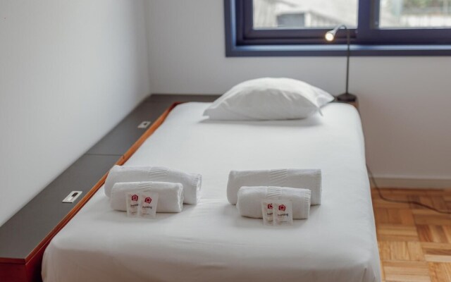 Amazing Villa With Terrace by Homing