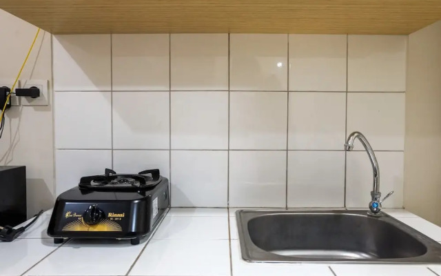 Best Price Studio at The Springlake Apartment