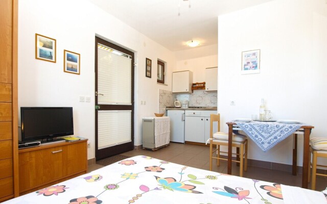 Apartments Eddi 66