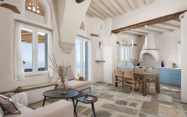 Morfes Luxury Apartments